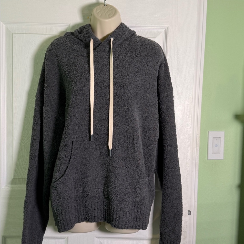 UGG Australia Women's RTW Fuzzy Gray Hoodie Size Large Cozy Warm
